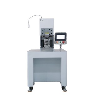 Machine électrique à sertir des cosses nues 1 - 70 mm² avec servomoteur