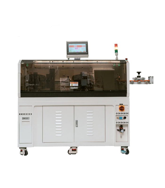 Automatische Maschine mit rotierender Klinge schneidet und abisoliert einadrige, mehradrige und Koaxialkabel