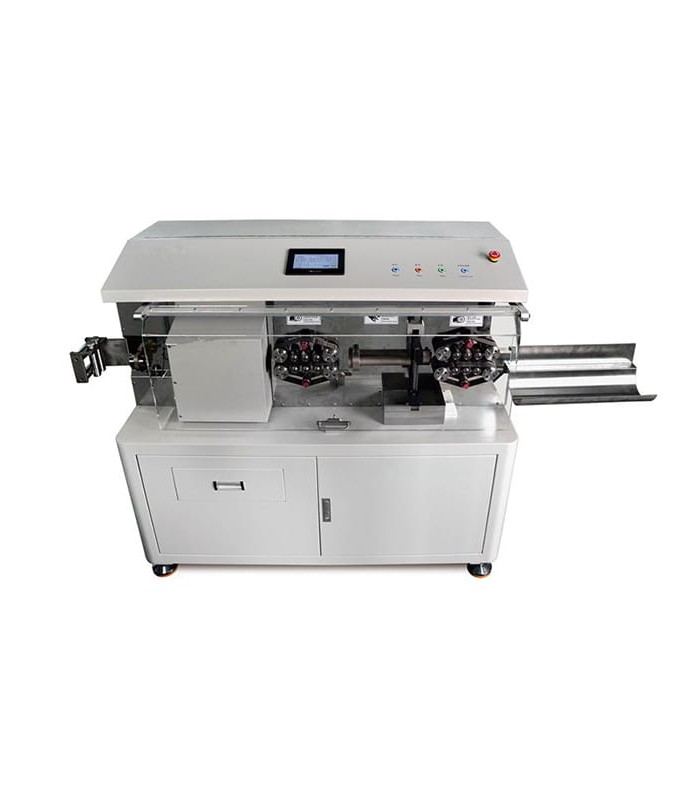 Automatische Maschine mit rotierender Klinge schneidet und abisoliert einadrige Kabel bis zu 6 Lagen