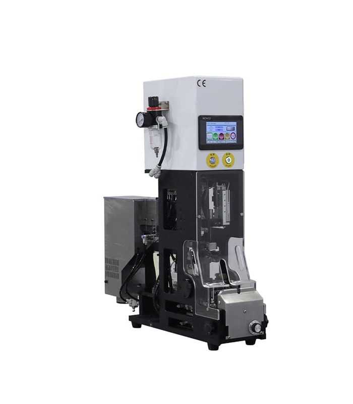 Macchina automatica per la crimpatura del gommino sul cavo