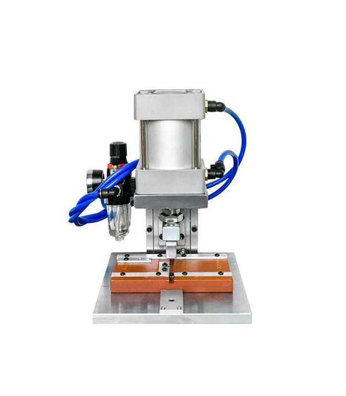 Semi-automatic machine for crimping IDC connectors onto flat cables