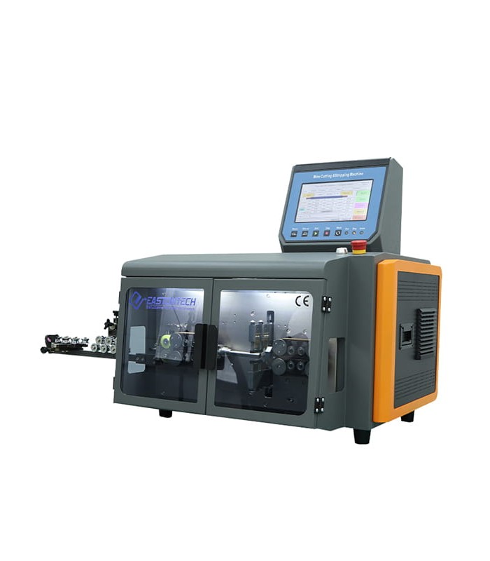 Machine automatique pour couper et dénuder les câbles unipolaires et multiconducteurs